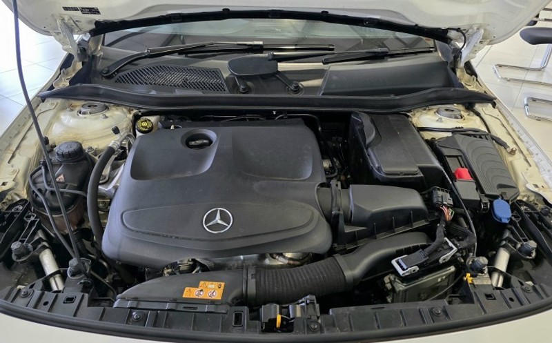Mercedes-Benz GLA - Suzuki Fourways - Image 9