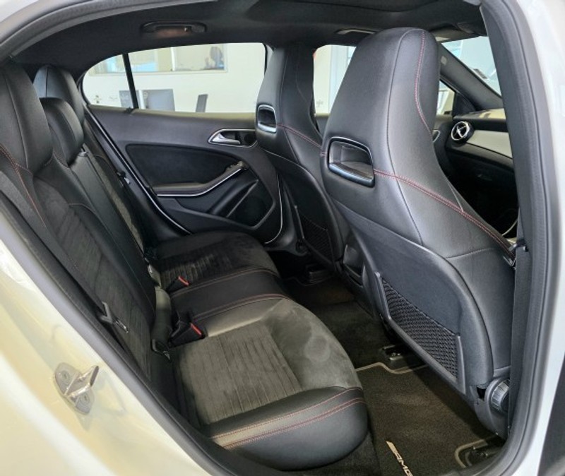 Mercedes-Benz GLA - Suzuki Fourways - Image 13