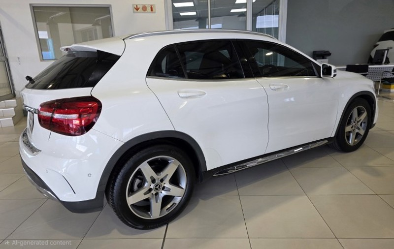 Mercedes-Benz GLA - Suzuki Fourways - Image 19