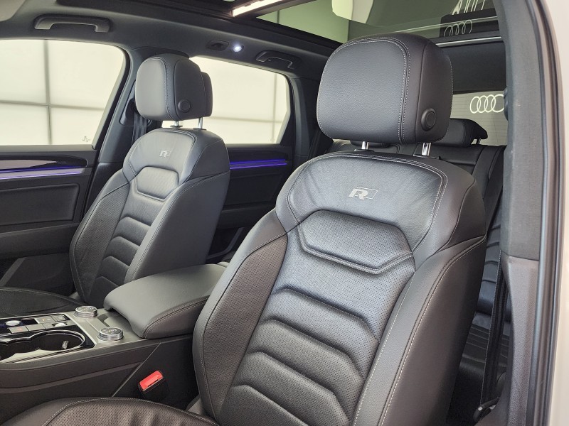 Volkswagen Touareg - Audi Centre Somerset West - Image 8