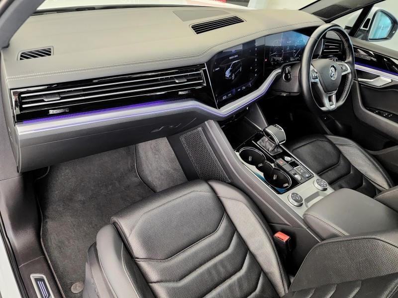 Volkswagen Touareg - Audi Centre Somerset West - Image 15