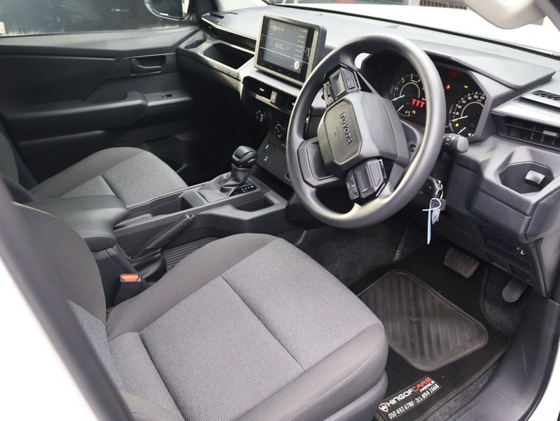 Toyota Hilux - KING OF CARS - Image 10