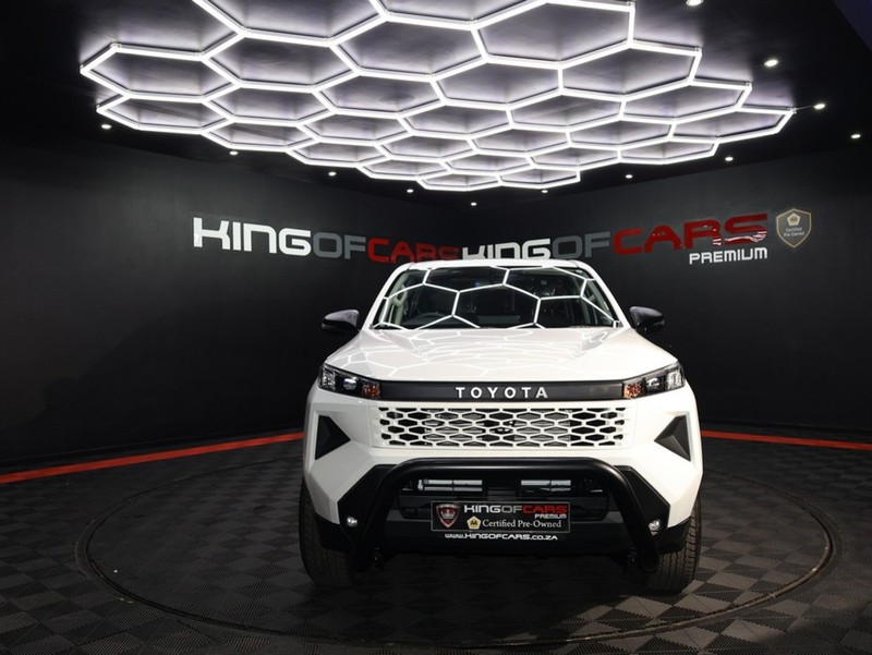 Toyota Hilux - KING OF CARS - Image 2