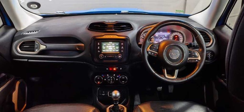 Jeep Renegade - Barclay Auto - Image 12