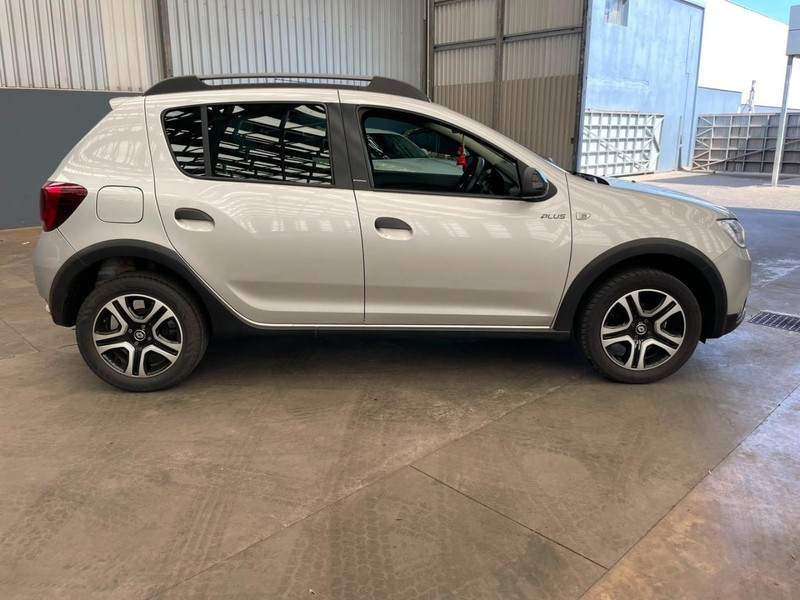 Renault Sandero - Mit Mak Motors - Image 4