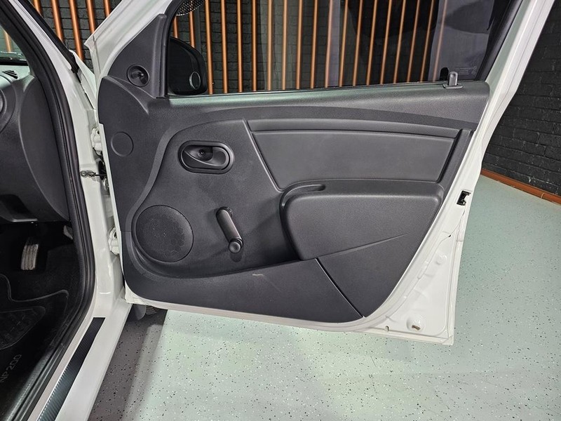 Nissan NP200 - Mit Mak Motors - Image 7