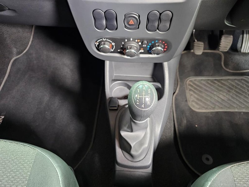 Nissan NP200 - Mit Mak Motors - Image 13