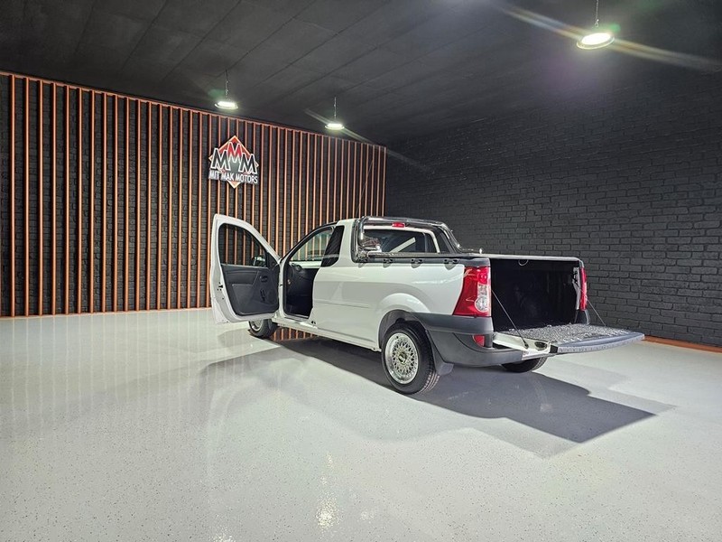 Nissan NP200 - Mit Mak Motors - Image 17
