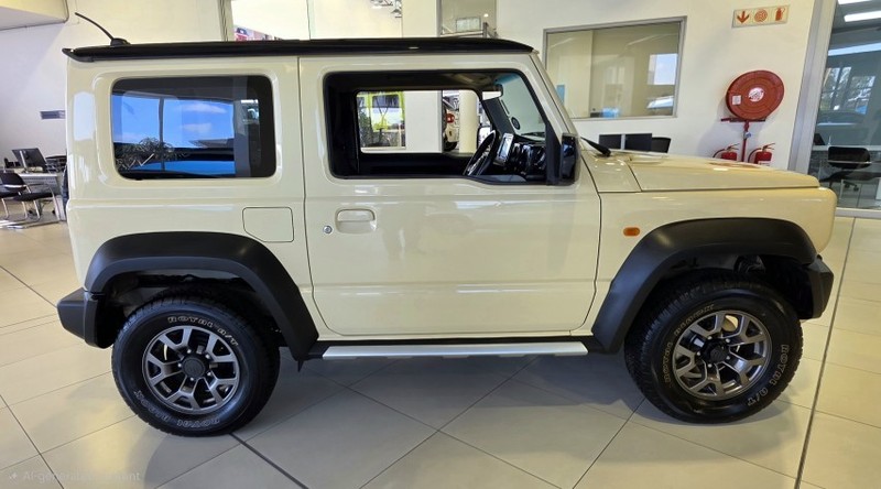 Suzuki Jimny - Suzuki Fourways - Image 16