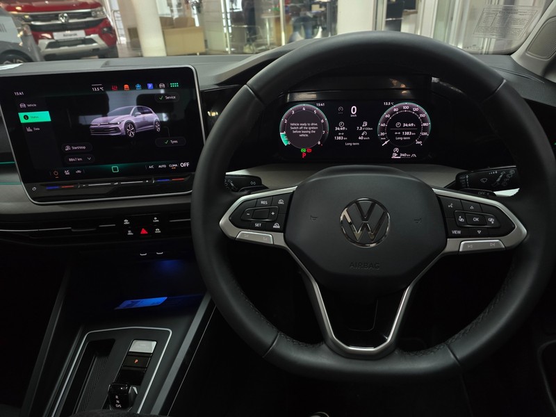 Volkswagen Golf - Hatfield VW Northcliff - Image 13