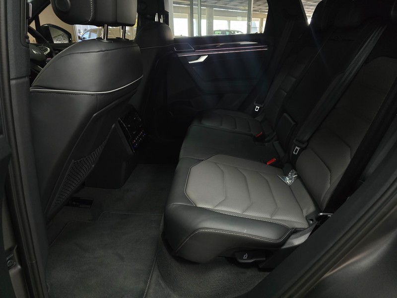 Volkswagen Touareg - Hatfield VW Northcliff - Image 6