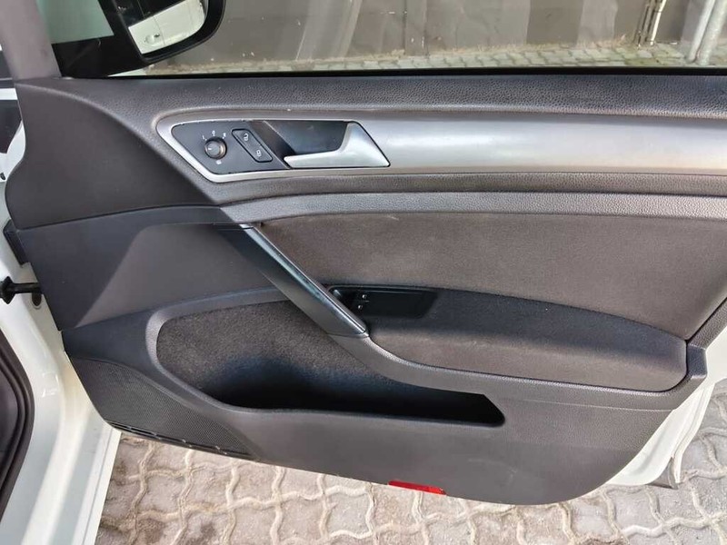 Volkswagen Golf - King Cars Bellville/Vredekloof - Image 13
