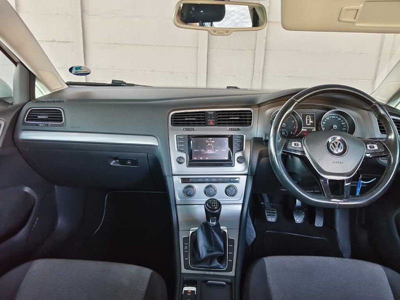 Volkswagen Golf - King Cars Bellville/Vredekloof - Image 9