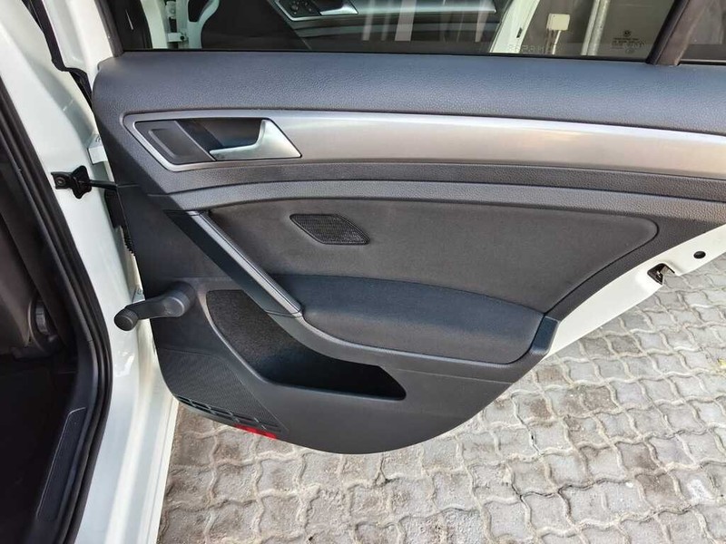 Volkswagen Golf - King Cars Bellville/Vredekloof - Image 14