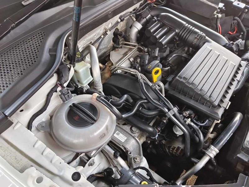 Volkswagen Golf - King Cars Bellville/Vredekloof - Image 17