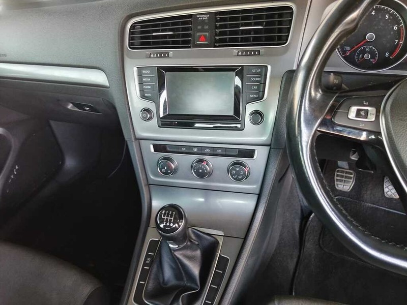 Volkswagen Golf - King Cars Bellville/Vredekloof - Image 11