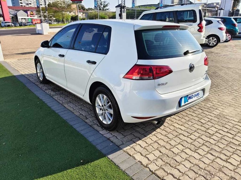 Volkswagen Golf - King Cars Bellville/Vredekloof - Image 5