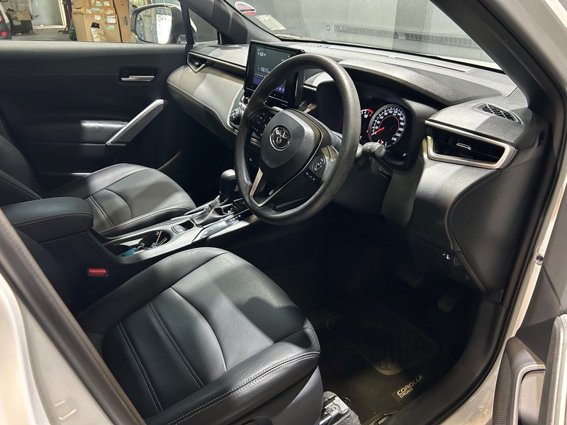 Toyota Corolla Cross - Mazda Pinetown - Image 10