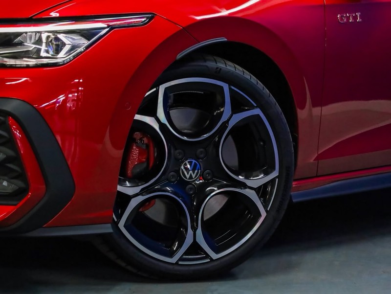 Volkswagen Golf - Hatfield VW Bryanston - Image 2