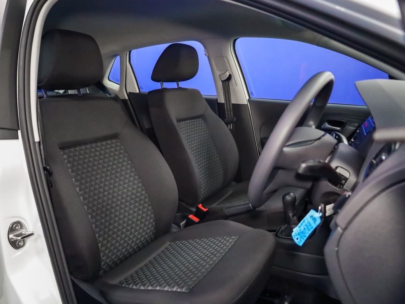 Volkswagen Polo Vivo - Hatfield VW Bryanston - Image 9