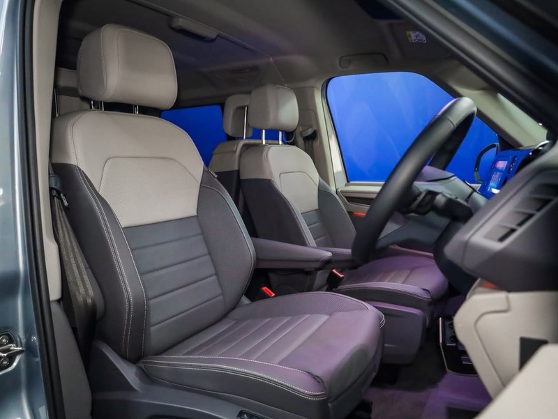 Volkswagen Caravelle - Hatfield VW Bryanston - Image 9