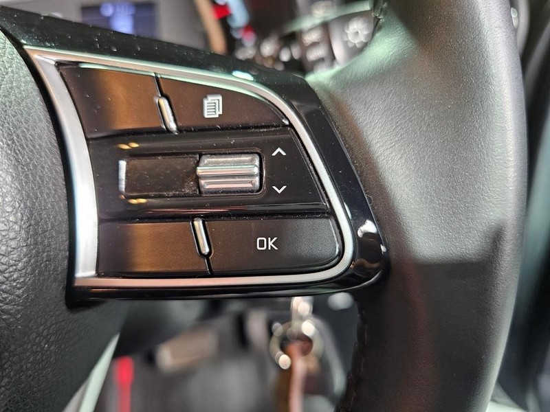 Kia Sonet - Mit Mak Motors - Image 17