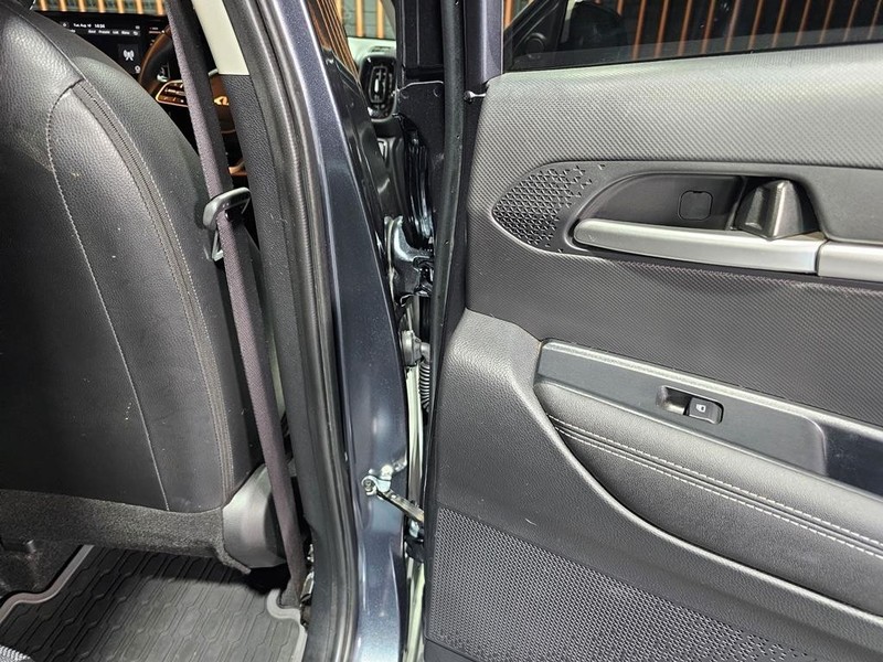 Kia Sonet - Mit Mak Motors - Image 21