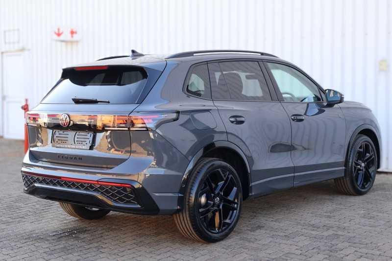 Volkswagen Tiguan - Hatfield VW Pretoria - Image 12