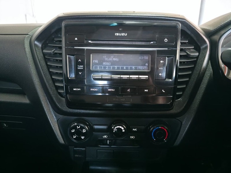 Isuzu D-Max - Auto Investments Rustenburg - Image 15