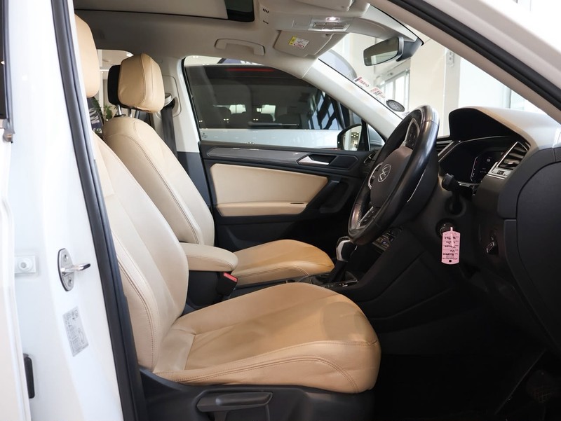 Volkswagen Tiguan Allspace - Hatfield VW Melrose Arch - Image 13