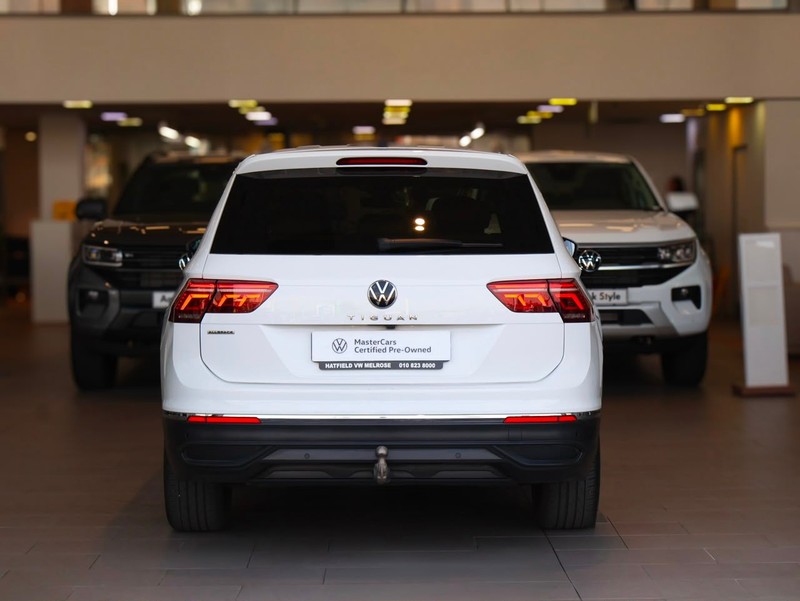 Volkswagen Tiguan Allspace - Hatfield VW Melrose Arch - Image 16