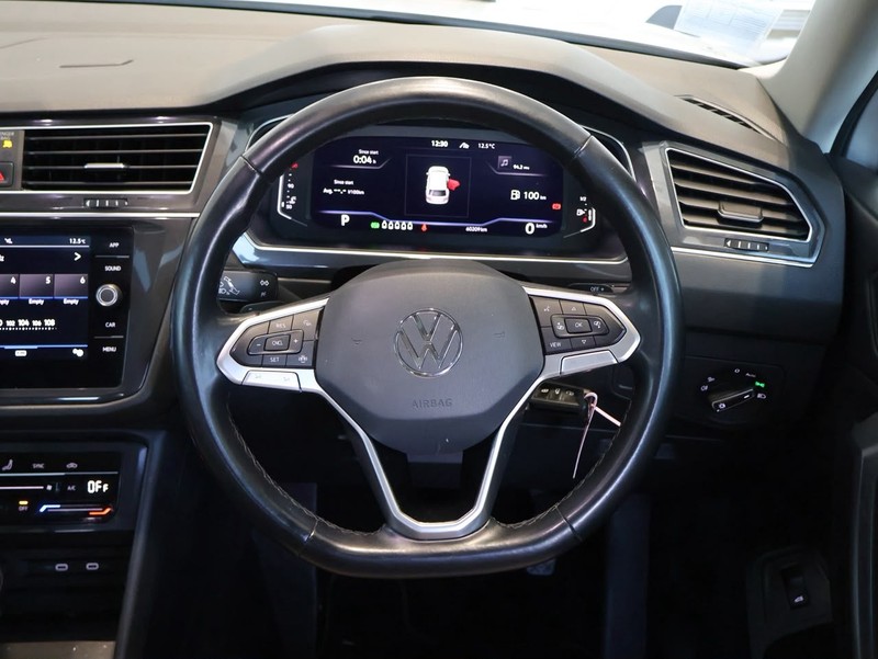 Volkswagen Tiguan Allspace - Hatfield VW Melrose Arch - Image 7