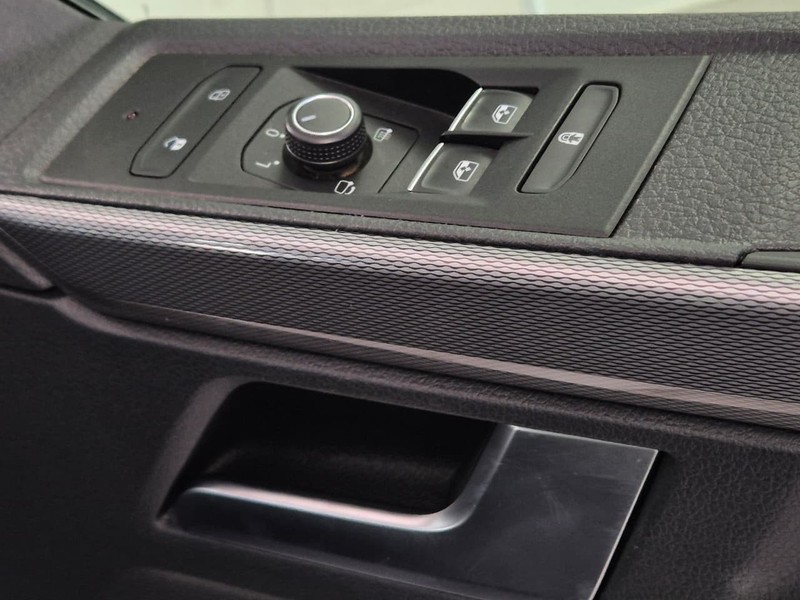 Volkswagen Caravelle - Ford Bryanston - Image 14