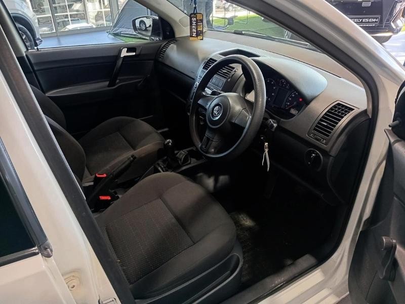 Volkswagen Polo Vivo - Group1 Auto Midrand - Image 17