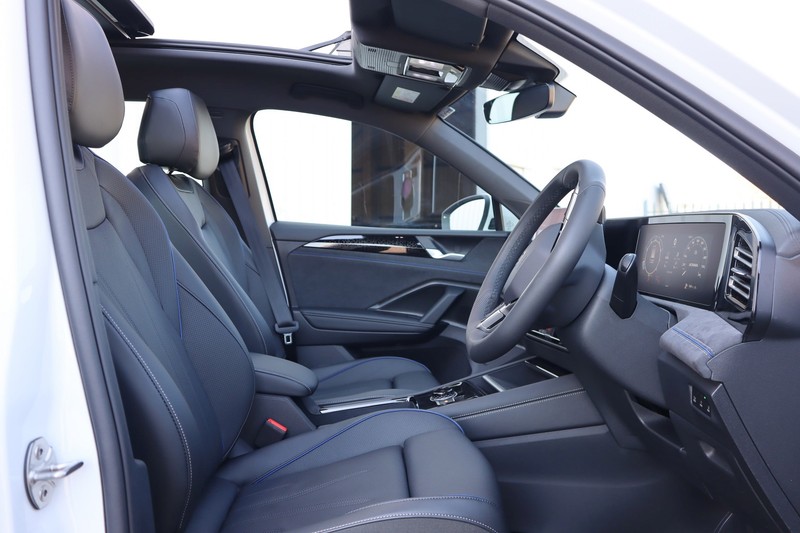 Volkswagen Tiguan - Hatfield VW Pretoria - Image 16