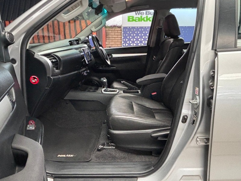 Toyota Hilux - We Buy Bakkies - Image 18
