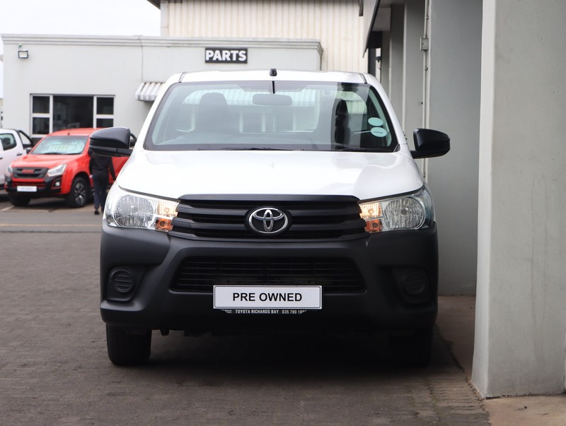 Toyota Hilux - Isuzu Richards Bay - Image 5