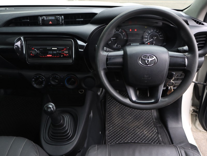 Toyota Hilux - Isuzu Richards Bay - Image 24