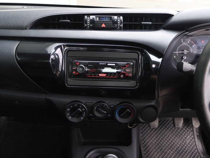 Toyota Hilux - Isuzu Richards Bay - Image 22