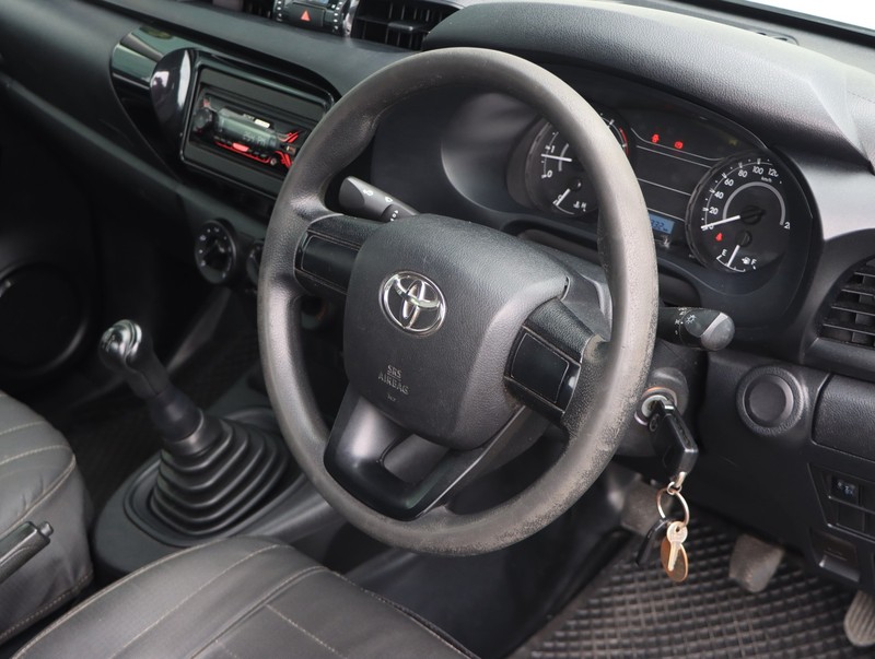 Toyota Hilux - Isuzu Richards Bay - Image 17