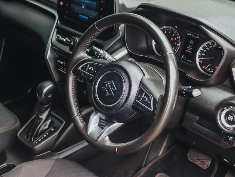 Suzuki Grand Vitara - Isuzu Richards Bay - Image 18