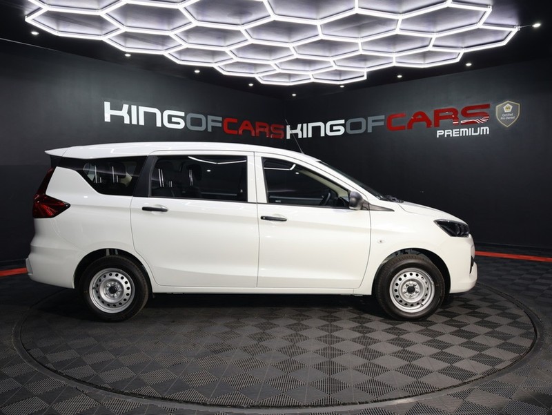 Toyota Corolla Rumion - KING OF CARS - Image 5