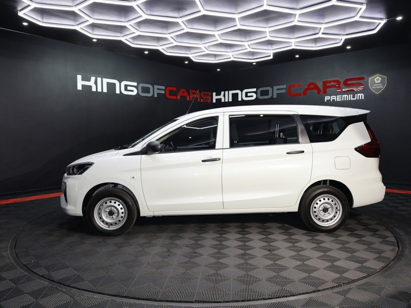 Toyota Corolla Rumion - KING OF CARS - Image 4