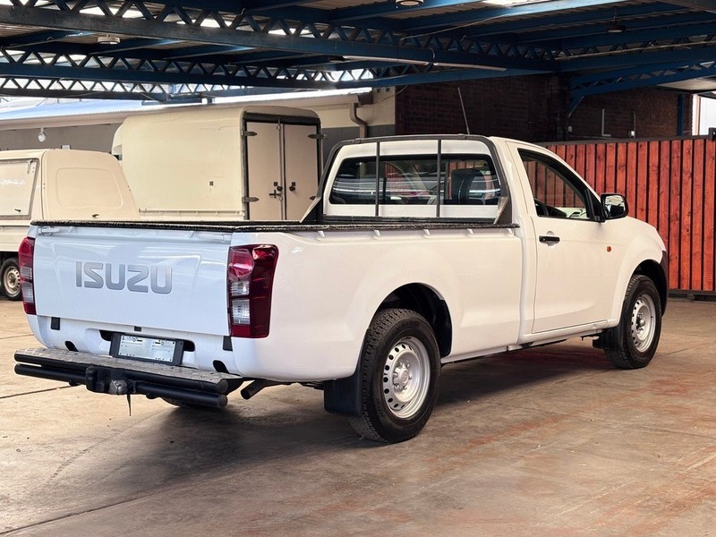 Isuzu KB - We Buy Bakkies - Image 4