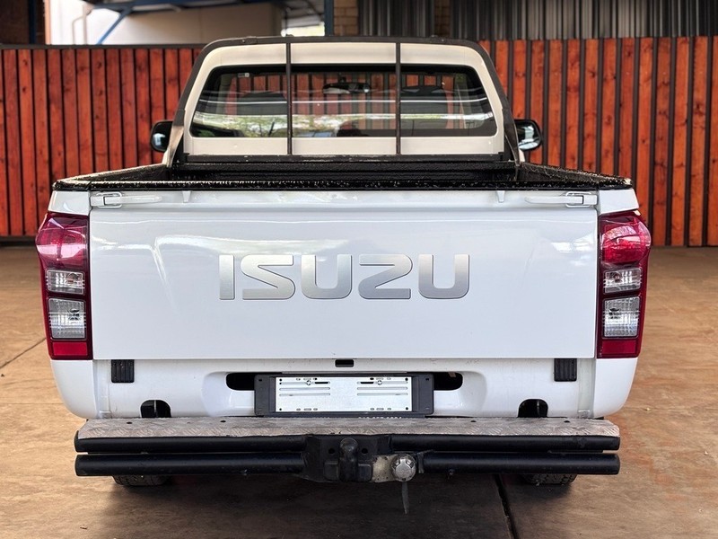 Isuzu KB - We Buy Bakkies - Image 3