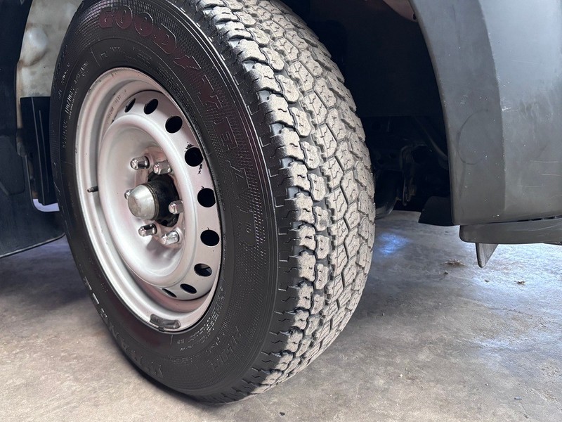 Isuzu KB - We Buy Bakkies - Image 2
