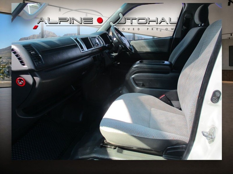 Toyota Quantum - Alpine Autohaus - Image 6
