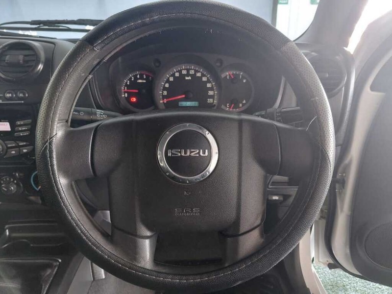 Isuzu KB - Stiaan Autos (Pty) Ltd - Image 13