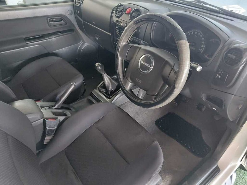 Isuzu KB - Stiaan Autos (Pty) Ltd - Image 7