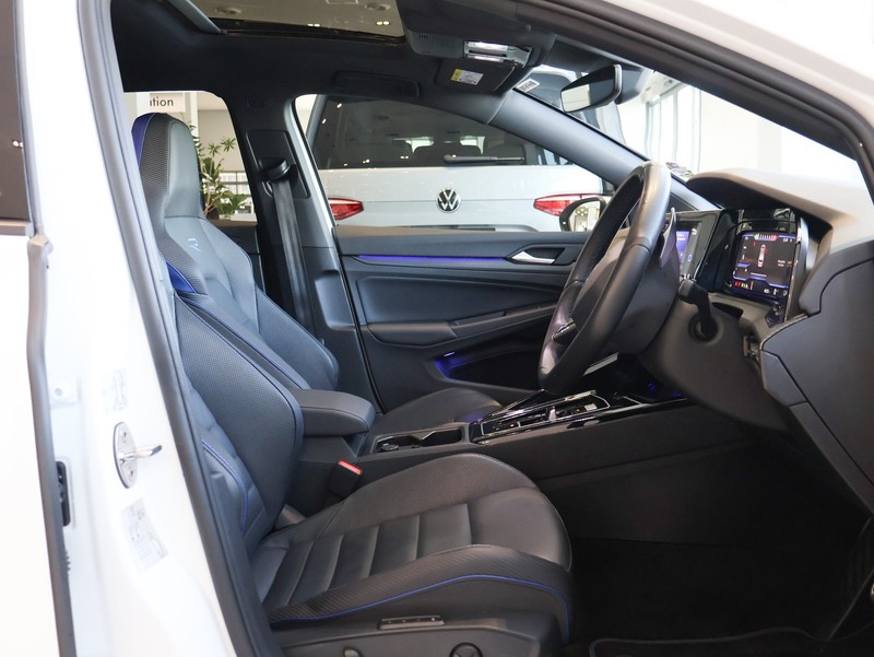 Volkswagen Golf - Hatfield VW Melrose Arch - Image 17